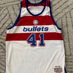 Mitchell & Ness Wes Unseld jersey